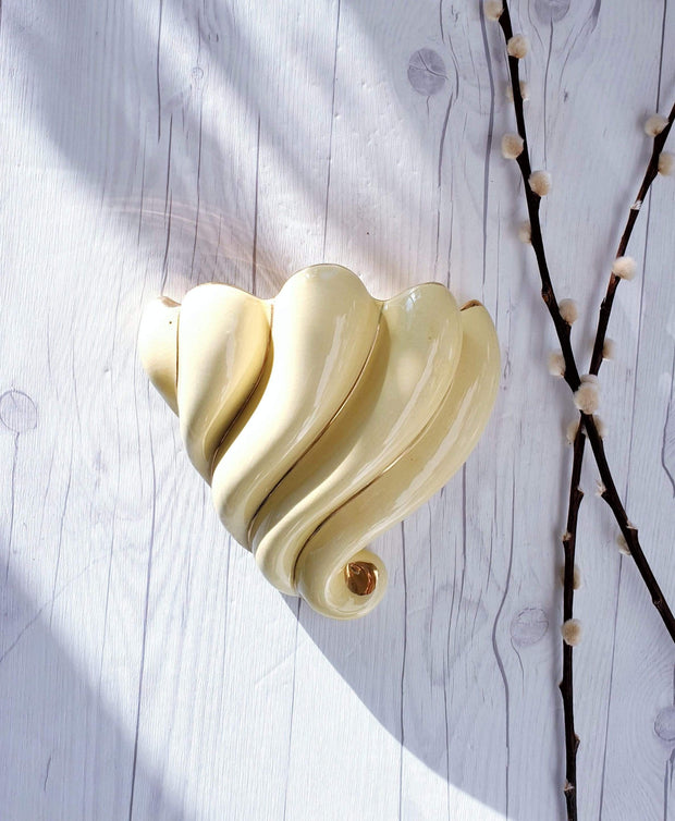 AnyesAttic Ceramic 1950s - 60s Mid Century Sadler att. Gloss Pale Lemon and 22 ct. Gold Decor, Shell Wall Pocket Vase