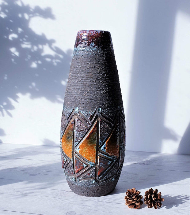 AnyesAttic Ceramic 1960s - 70s Tilgmans Scandinavian Modern, Sculptural Sgraffito in Gloss Glaze Floor Vase | Sweden