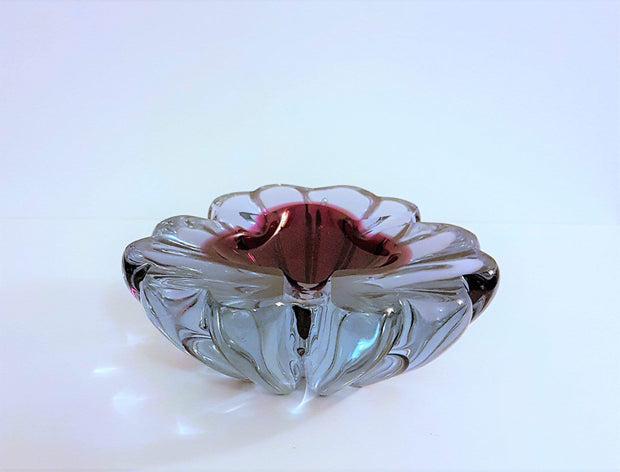 Murano Glass 1960s Italian Murano Sommerso Sculpted Art Glass Neodymium / Alexandrite and D. Pink Dish