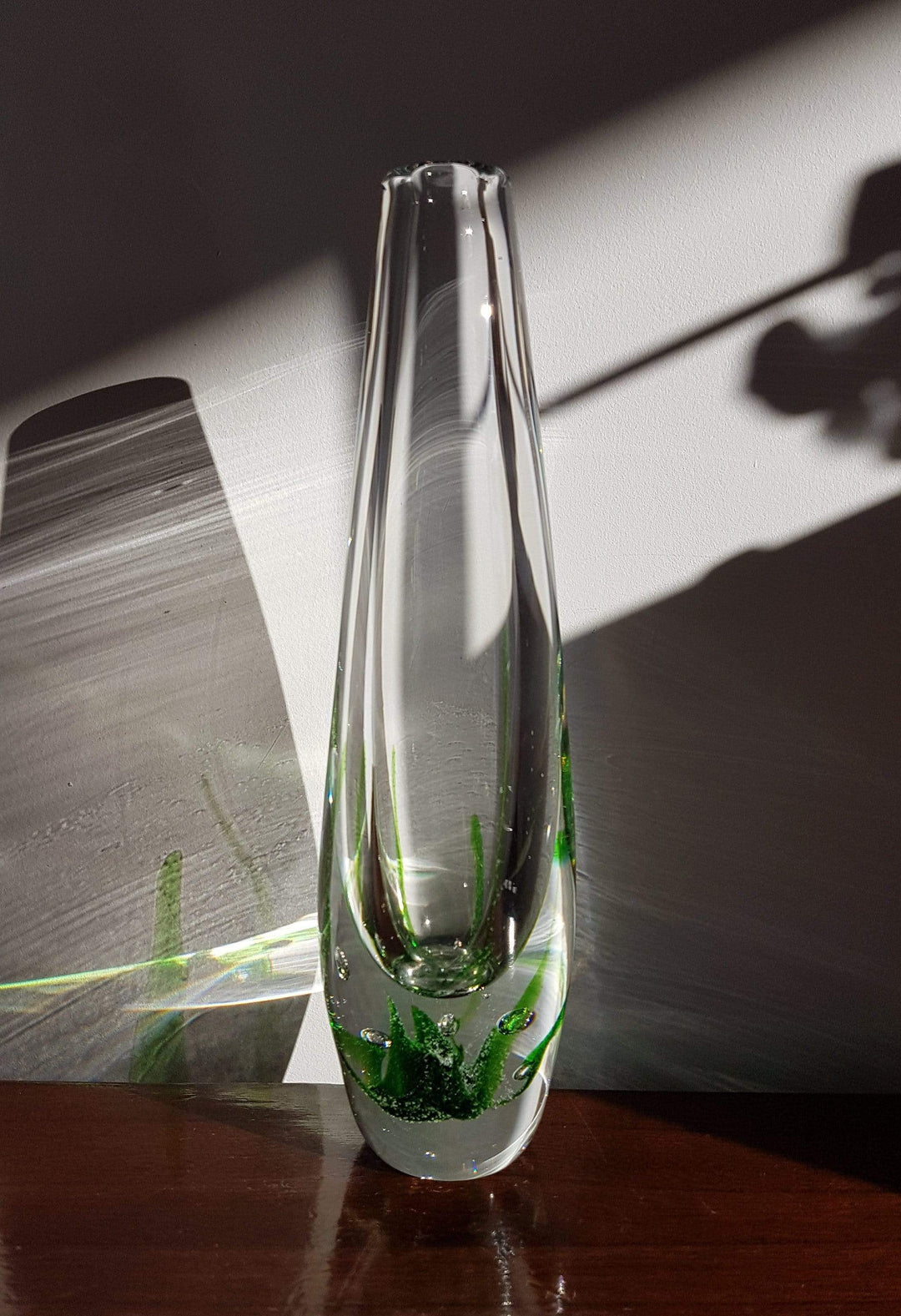 1960s Swedish Kosta (Boda) Seaweed series Art Glass Vase by Vicke