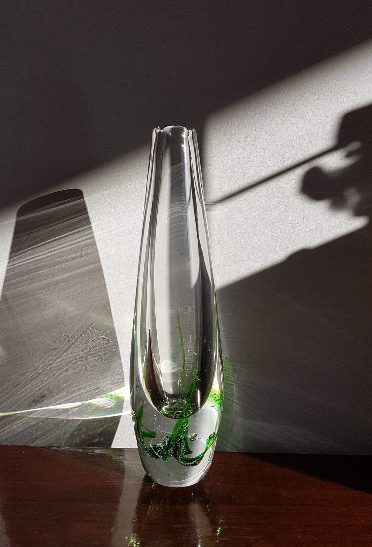1960s Swedish Kosta (Boda) Seaweed series Art Glass Vase by Vicke