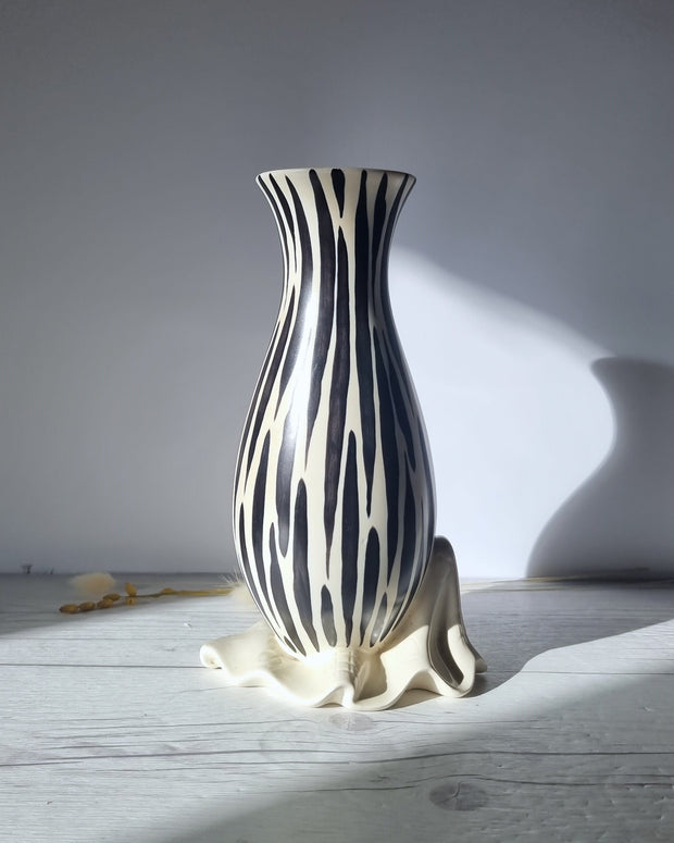 Beswick Pottery Ceramic Albert Hallam for Beswick, Zebrette Series Zebra Stripe Décor Mid Century Modernist Vase, 1950s