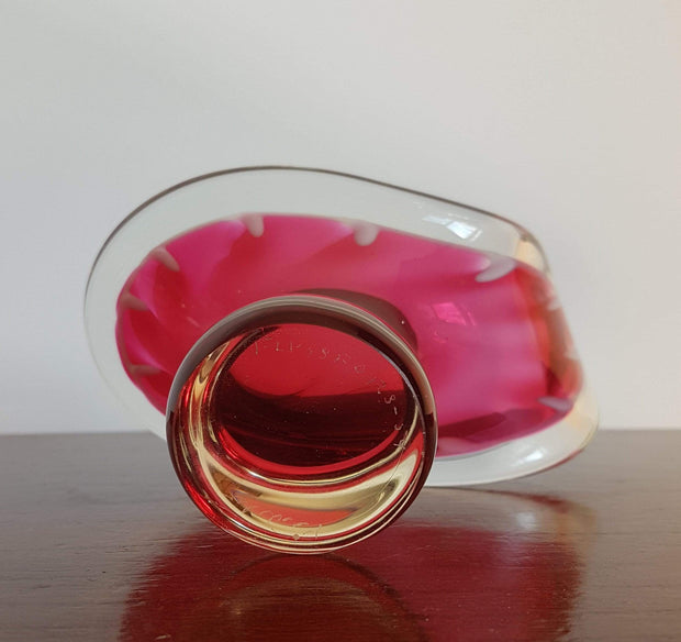 Flygsfors Glas Glass Collectors: 1954 Swedish Flygsfors Coquille Shell Series by Paul Kedelv Pink Art Glass Dish - Signed