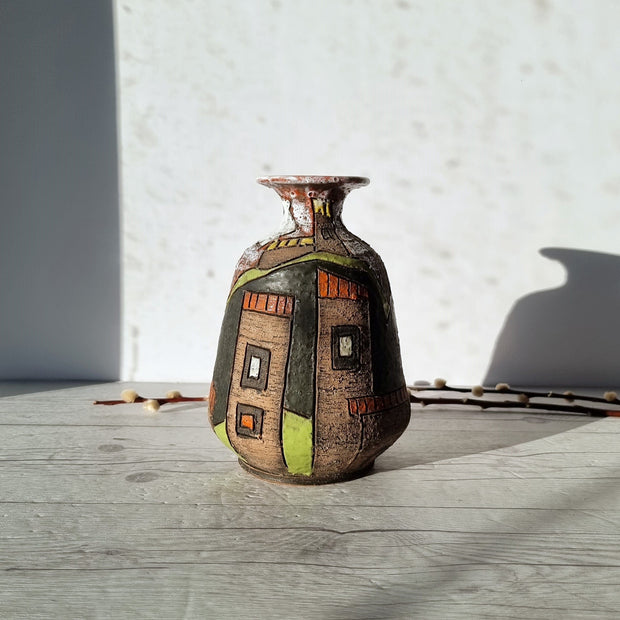 Upsala Ekeby Ceramic Fratelli Fanciullacci, Stylised Town Series, Sgraffito on Clay, Gloss and Lava Glaze Décor Vase