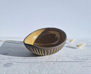 Upsala Ekeby Ceramic Hjordis Oldfors for Upsala Ekeby, 1954 'Kokos' (Coconut) Series, Modernist Sculptural Sgraffito Dish