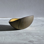 Upsala Ekeby Ceramic Hjordis Oldfors for Upsala Ekeby, 1954 'Kokos' (Coconut) Series, Modernist Sculptural Sgraffito Dish