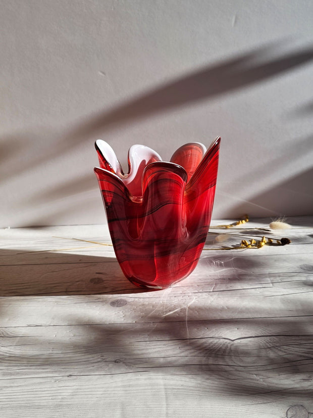 Hokuyo Glass Glass Hokuyo Glassworks, Scarlet Striped 6 Lobed Cased Anemone Fazzoletto Vase, 1960s-70s, Japanese