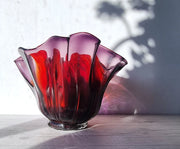 Hineri Iwatsu Glass Iwatsu Hineri Glassworks att, Scarlet and Violet Art Glass Abstract Anemone Centrepiece, 1960s-70s