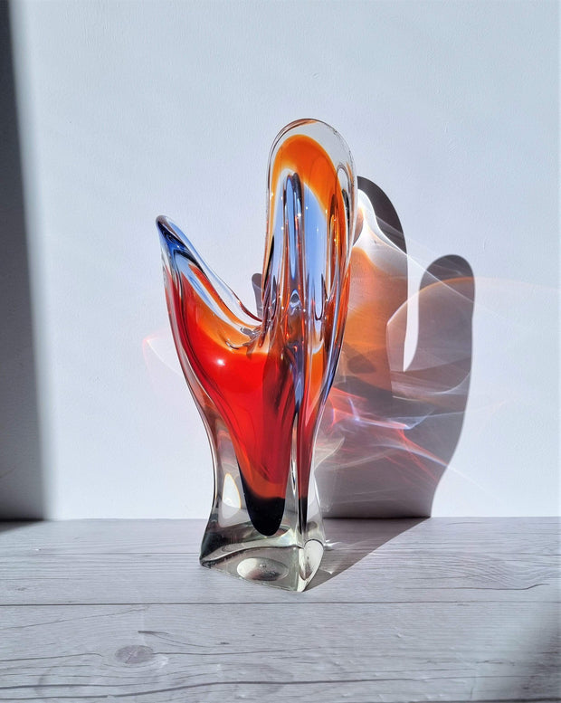 Hineri Iwatsu Glass Iwatsu Hineri Glassworks, Sculpted Apricot, Scarlet and Violet Stripe 3 Lobed Vase,1960s-70s