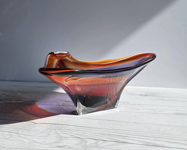 Hineri Iwatsu Glass Iwatsu Hineri Glassworks, Sculpted Scarlet, Tangelo and Violet Stripe Tricorn Dish 1960s-70s