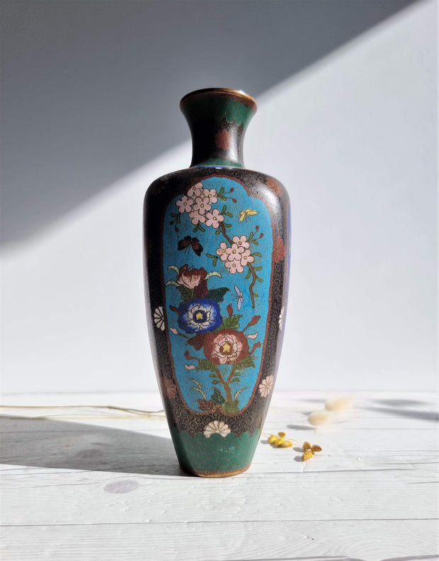 Asian Art Metals Japanese, Takahara Komajiro Cloisonne 4 Panel Vase, Kyoto-Jippo ware, Late Meiji Era, Antique