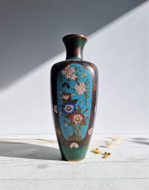 Asian Art Metals Japanese, Takahara Komajiro Cloisonne 4 Panel Vase, Kyoto-Jippo ware, Late Meiji Era, Antique