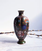 AnyesAttic Metals Japanese, Takahara Komajiro Cloisonne 8 Lobed Vase, Kyoto-Jippo ware, Late Meiji Era, Antique