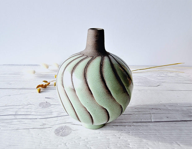 Upsala Ekeby Ceramic Kjell Blomberg for Upsala Ekeby, 1954 'Turbin' (Turbine) Series, Modernist Sculptural Sgraffito Vase