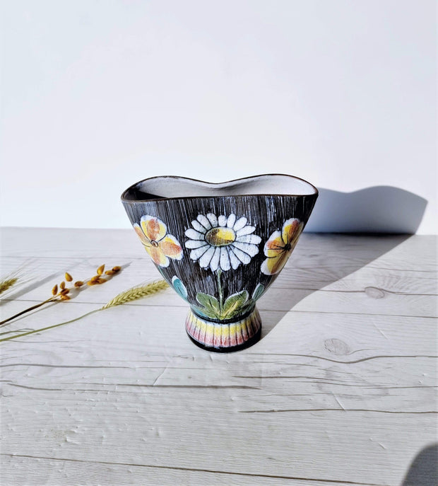 AnyesAttic Ceramic Margit Lagerqvist for Tilgmans Keramik, Daisy and Buttercup Spring Vase | Sweden, 1950s-60s