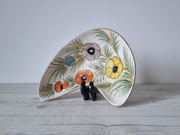 Haute Curature Ceramic Mid-20th Century Italian 'Alla Moda' Handpainted Poppies Art Pottery Dish, 1960s-70S