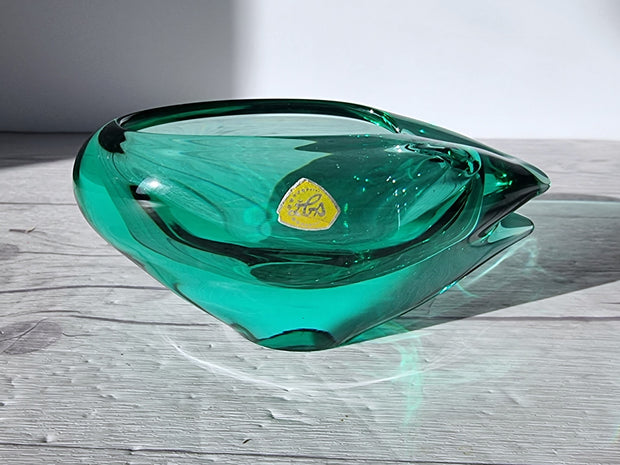 Zelezny Brod Sklo Glass Glass Miloslav Klinger for Zelezny Brod Sklo, Emerald Teal, Winged Form Bowl,  1960s-70s, Czech-Bohemia