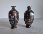 Asian Art Metals Pair of Takahara Komajiro Cloisonne Faceted Bud Vases, Kyoto-Jippo ware, Late Meiji Era, Japanese