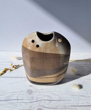 Studio Pottery Ceramic Peter Ellery for Tremaen Pottery Mid-Century Modernist Pebble / Moon Vase, 1970s-80s, British