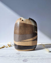 Studio Pottery Ceramic Peter Ellery for Tremaen Pottery Mid-Century Modernist Pebble / Moon Vase, 1970s-80s, British