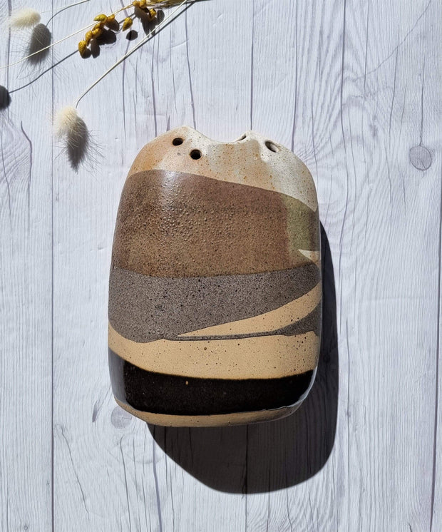 Studio Pottery Ceramic Peter Ellery for Tremaen Pottery Mid-Century Modernist Pebble / Moon Vase, 1970s-80s, British