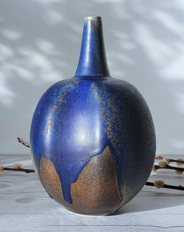 AnyesAttic Porcelain Reiner Gehrig, Grünstadt Studio, Matte Cedar, Sand and Blue Running Glaze Bottle Vase | 1970s