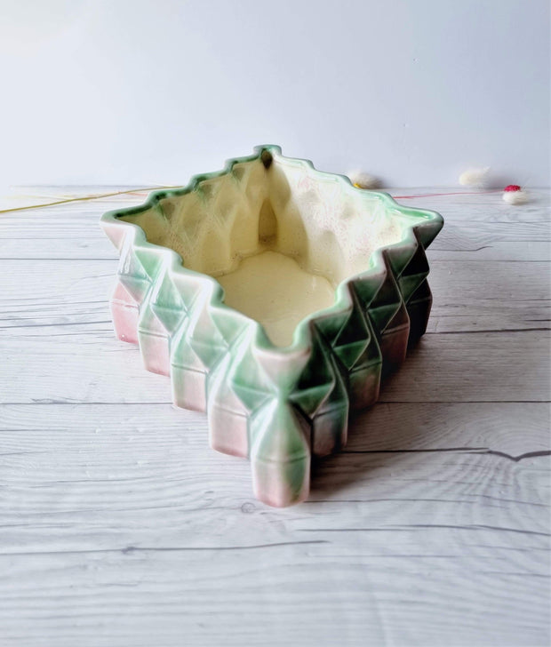 Sylvac Pottery Ceramic SylvaC Mid Century Modernist Pink and Green 3D Crystal Cluster Diamond Planter, British, 1940s-50s