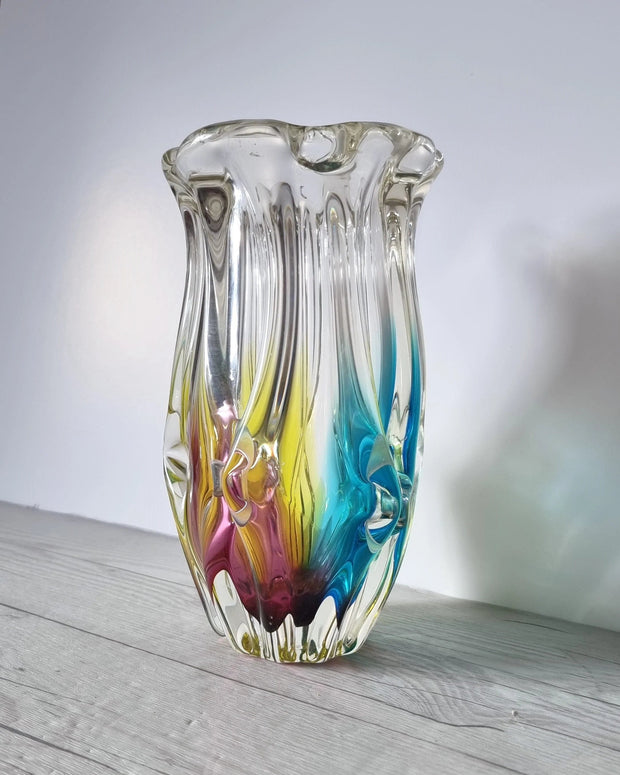 Narumi Glass Glass Sanyu Glassworks Narumi Fantasy Series Rainbow Sommerso Gathered Pleats Statement Vase, 60s-70s