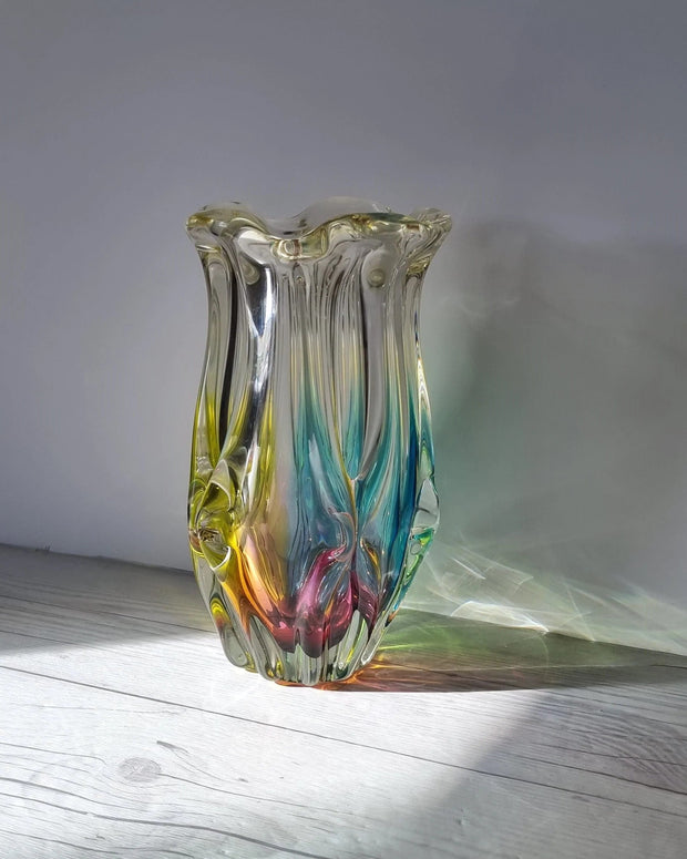 Narumi Glass Glass Sanyu Glassworks Narumi Fantasy Series Rainbow Sommerso Gathered Pleats Statement Vase, 60s-70s