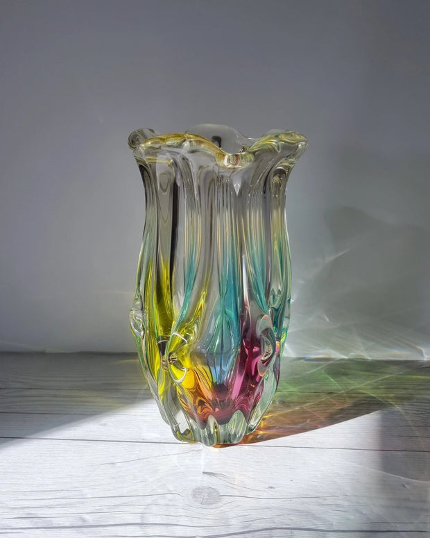 Narumi Glass Glass Sanyu Glassworks Narumi Fantasy Series Rainbow Sommerso Gathered Pleats Statement Vase, 60s-70s