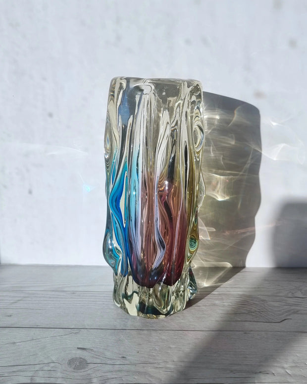 Narumi Glass Glass Sanyu Glassworks Narumi Fantasy Series Rainbow Sommerso Trailing Rain Statement Vase, 60s-70s