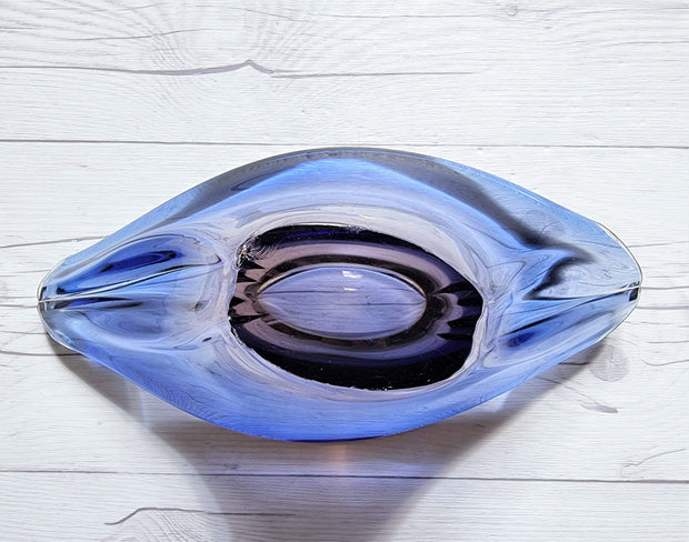 Skrdlovice Glass Glass Skrdlovice att. to Jan Beranek Indigo Blue and Peach Tea Pink Sculptural Art Glass Dish, 1970s Czech