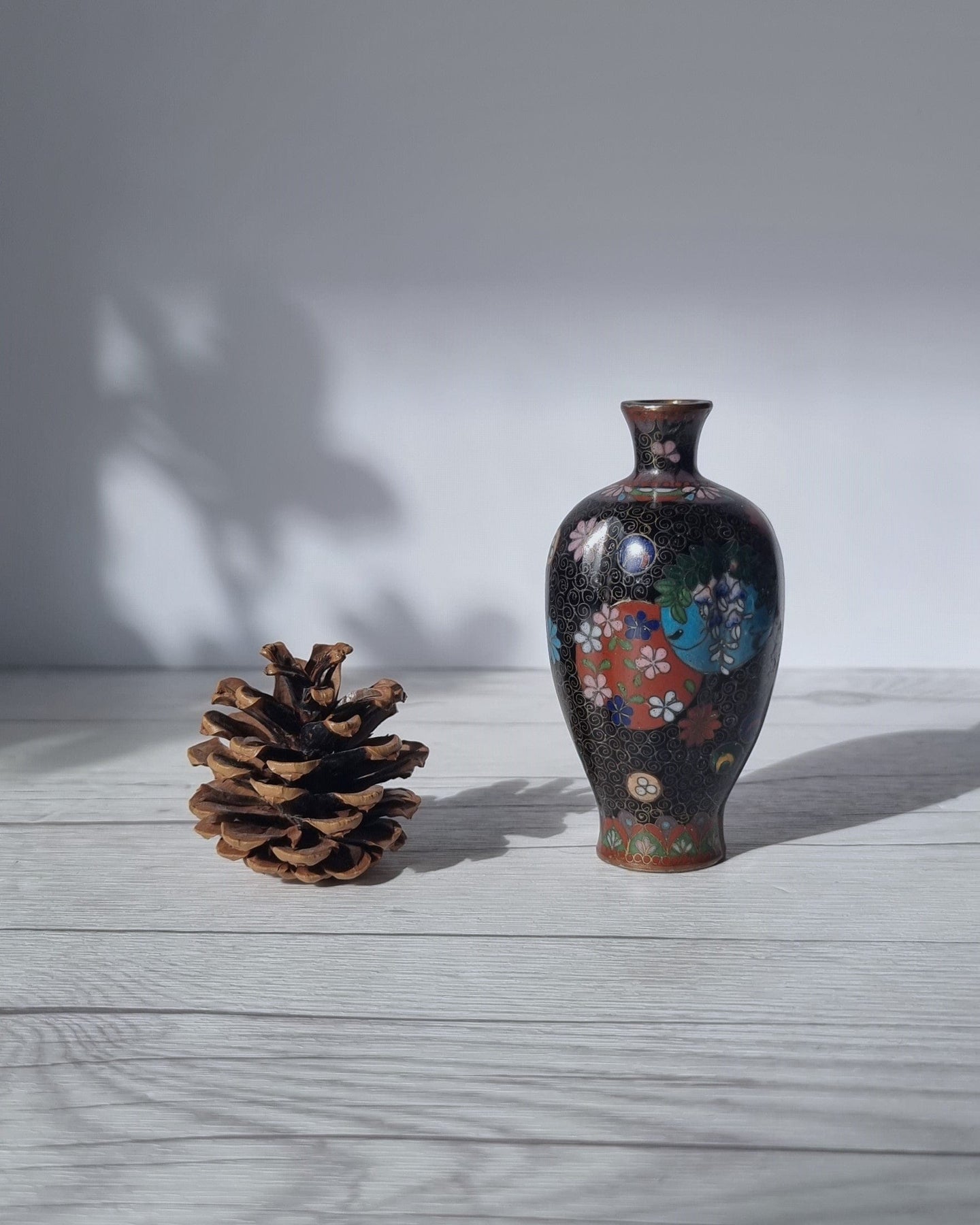 Takahara Komajiro Cloisonne 6 Lobed Vase, Kyoto-Jippo ware