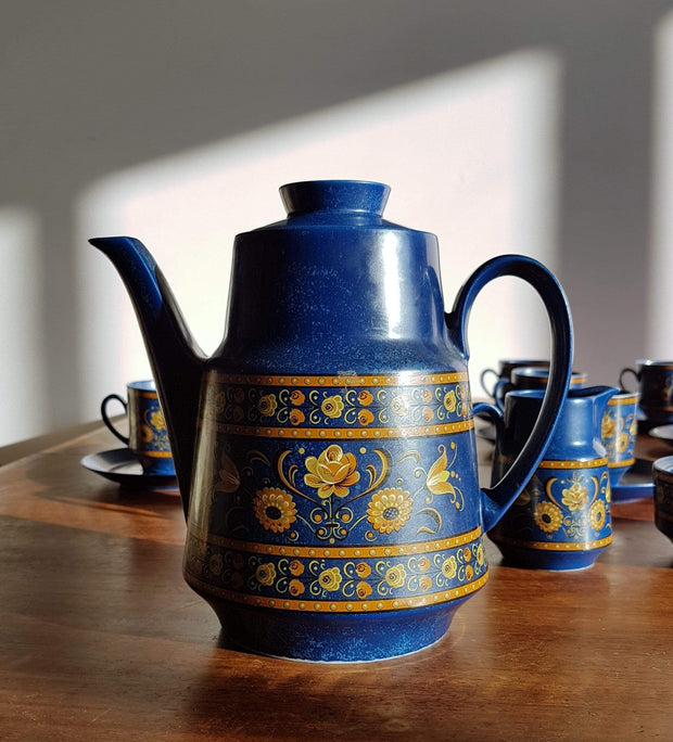 AnyesAttic Porcelain Winterling Schwarzenbach Bavaria, Mid Century Indian Blue Coffee Set for 12 (29 pieces), 1960s