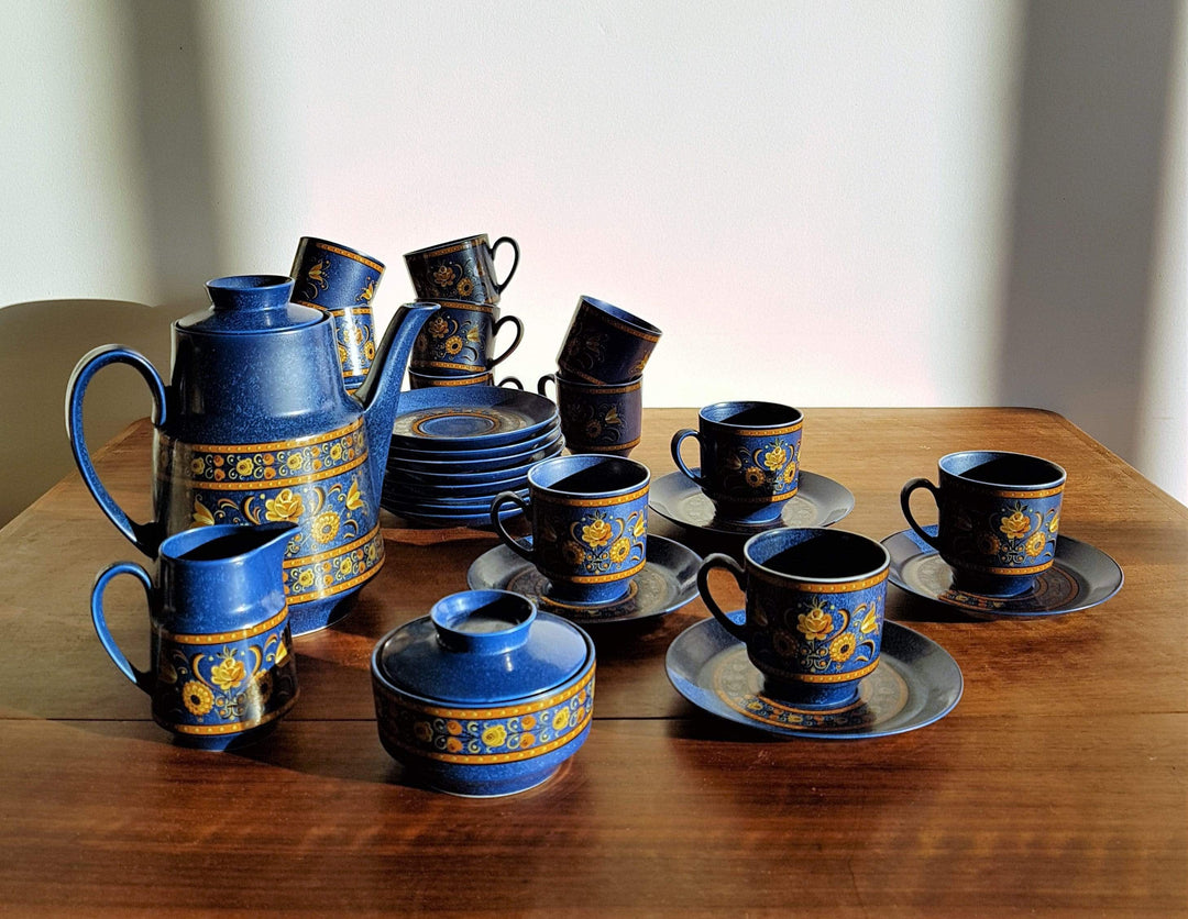 Vintage Bavarian Germany Indian outlet Blue Coffee Pot W/6 Cups & Saucers Blue Hearts