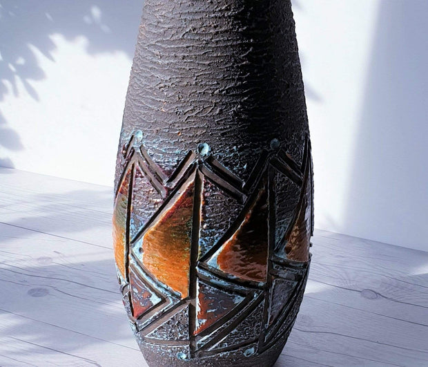 AnyesAttic Ceramic 1960s - 70s Tilgmans Scandinavian Modern, Sculptural Sgraffito in Gloss Glaze Floor Vase | Sweden