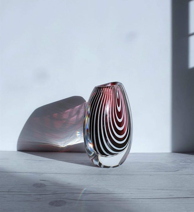 AnyesAttic Glass 1950s Vicke Lindstrand 'Zebra' series for Kosta, Modernist Red and White Stripe, Cased Glass Vase