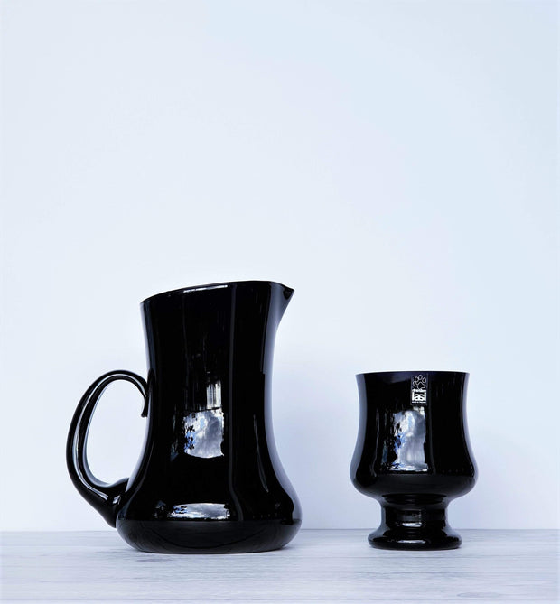 AnyesAttic Glass Riihimaen Lasi, Sesi Series by Erkkitapio Siiroinen, Black Cobalt Glass Pitcher Jug and 6 Cups, ‘70s