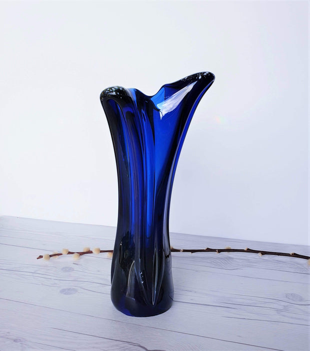 AnyesAttic Glass Vintage Contemporary Iridescent Cobalt Blue with Confetti Frit Decor Tricorn Studio Art Glass Vase