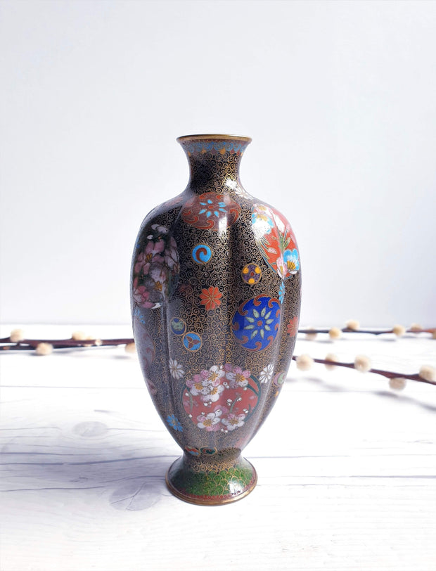 AnyesAttic Metals Japanese, Takahara Komajiro Cloisonne 8 Lobed Vase, Kyoto-Jippo ware, Late Meiji Era, Antique