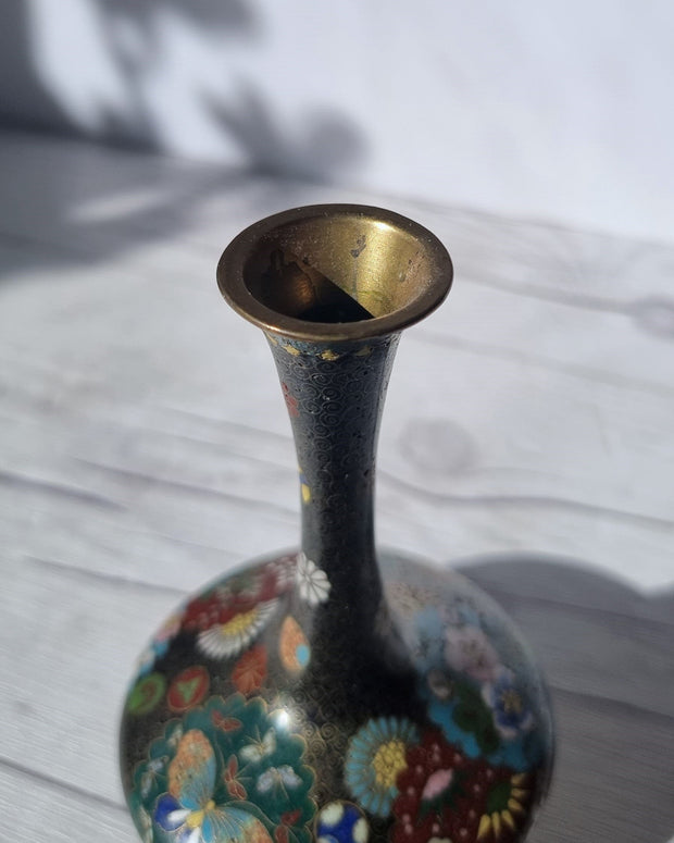 Asian Art Metals Takahara Komajiro Cloisonne Bud Vase, Kyoto-Jippo ware, Late Meiji Era, Japanese, Antique