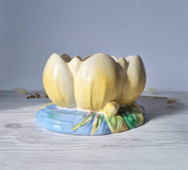 Clarice Cliff Ceramic Clarice Cliff for Newport Pottery, 1938 Waterlily Series, Pale Lemon Tactile Waterlily on Lake Bowl