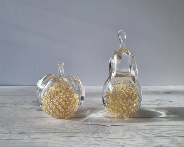 FM Konstglas Glass Fare Marcolin for FM Konstglas, 24k Gold Bullicante Art Crystal Apple and Pear, Sweden, 1960s