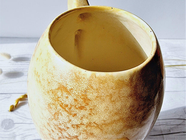 Sylvac Pottery Ceramic SylvaC Art Deco Twin-Eared Vase, Demerara Latte Marble Palette Glaze, British, 1940s