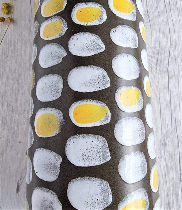 Upsala Ekeby Ceramic Mari Simmulson for Upsala Ekeby, 1953-56 Salix Series, Iconic White and Yellow Dot Textured 14" Vase