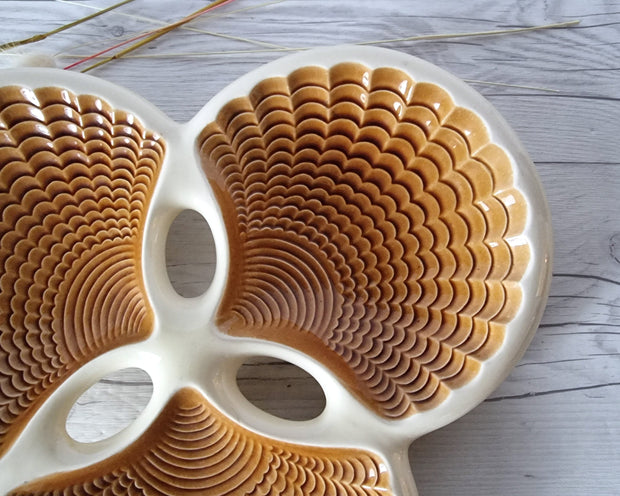 Verceram Ceramic DRAFT 1950s Verceram Modernist Triparte Textured Clam Shell Dish